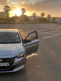 سيارات-peugeot-208-2022-style-شراقة-الجزائر