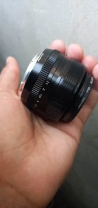 Objectifs 35mm f1.4 xf très bon état 