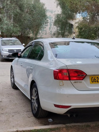 voitures-volkswagen-jetta-2015-classic-el-achour-alger-algerie