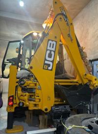 آلة-jcb-3cx-2020-شلغوم-العيد-ميلة-الجزائر