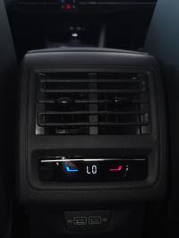 Volkswagen GOLF 8.5 2025 R-LINE thumbnail 5