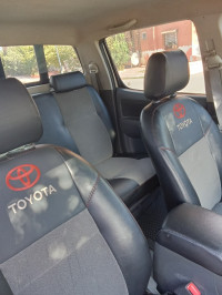 voitures-toyota-hilux-2015-sougueur-tiaret-algerie