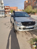 voitures-toyota-hilux-2015-legend-dc-4x4-sougueur-tiaret-algerie