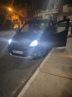 voitures-citroen-berlingo-2015-oran-algerie