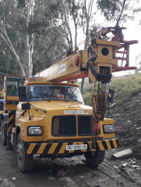 camion-tadano-13t-la-grue-boudouaou-boumerdes-algerie