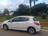 voitures-renault-2013-alger-centre-algerie