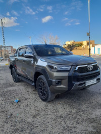 utilitaire-toyota-hilux-2023-ourmas-el-oued-algerie