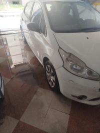 سيارات-peugeot-208-2013-المرادية-الجزائر