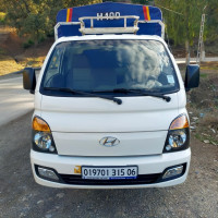 camion-hyundai-h100-2015-draa-el-kaid-bejaia-algerie