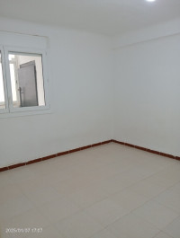 appartement-vente-f3-oran-ain-el-turck-algerie