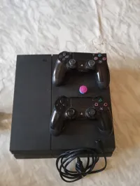 PS4 fat nouvelle version 2 cidi 2 manette 1 terrain 