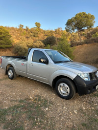 voitures-nissan-navara-2015-chlef-algerie