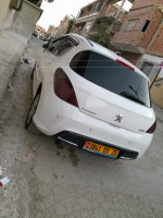 moyenne-berline-peugeot-308-2011-el-khroub-constantine-algerie