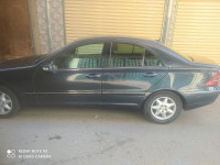 berline-mercedes-classe-c-2004-220-exclusive-ain-naadja-alger-algerie