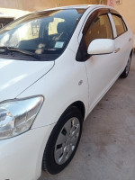 voitures-toyota-yaris-2013-sedrata-souk-ahras-algerie