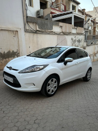 voitures-ford-fiesta-2012-city-les-eucalyptus-alger-algerie