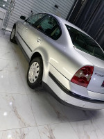 voitures-volkswagen-passat-2001-bordj-bou-arreridj-algerie