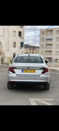 voitures-fiat-tipo-2023-life-bouhmama-khenchela-algerie