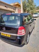 break-familiale-opel-zafira-2008-lakhdaria-bouira-algerie