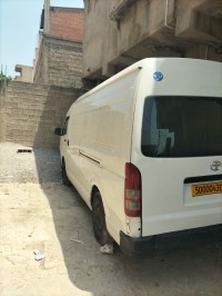 عربة-نقل-toyota-heyas-2013-تمالوس-سكيكدة-الجزائر
