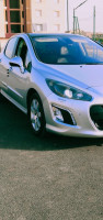 voitures-peugeot-308-2011-boughezoul-medea-algerie