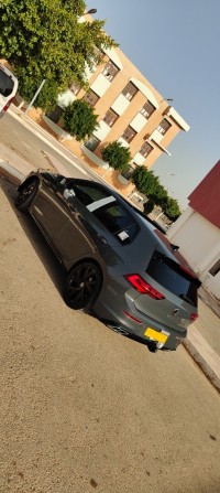 سيارات-volkswagen-golf-8-2023-r-line-بئر-الجير-وهران-الجزائر