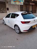 moyenne-berline-seat-leon-2014-setif-algerie