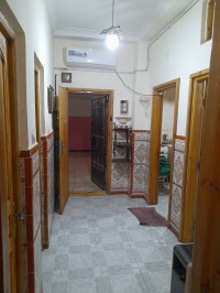 appartement-vente-f2-oran-bir-el-djir-algerie