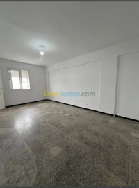 appartement-vente-f3-alger-cheraga-algerie