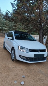 cars-volkswagen-polo-2013-life-medea-algeria