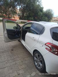 voitures-peugeot-208-2014-allure-rouiba-alger-algerie