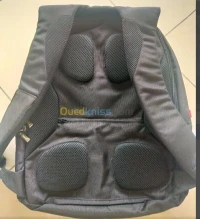 Particulier vend sac a dos delsey original ramené de l'étranger  