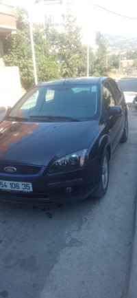 سيارات-ford-focus-4-portes-2006-سيدي-داود-بومرداس-الجزائر