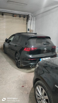 voitures-volkswagen-golf-8-2023-gtd-blida-algerie