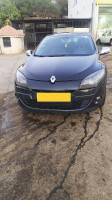 moyenne-berline-renault-megane-3-2010-lakhdaria-bouira-algerie