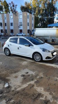 voitures-peugeot-208-2015-batna-algerie