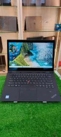 Thinkpad X1 Yoga PC TABLETTE 2 EN 1