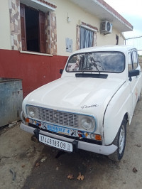 voitures-renault-4-1983-bouinan-blida-algerie