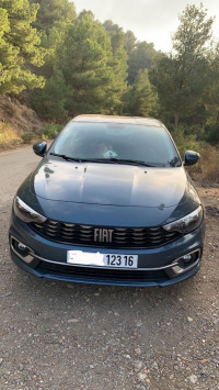 voitures-fiat-tipo-sedan-2023-life-alger-centre-algerie