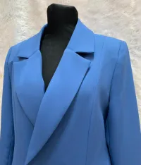 Deux costumes blue et beige 