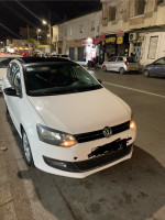 voitures-volkswagen-polo-2011-style-bouzareah-alger-algerie