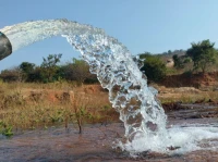 الكشف عن المياه الجوفية والسطحية 