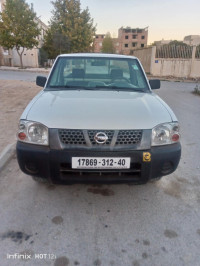 voitures-nissan-pickup-2012-khenchela-algerie