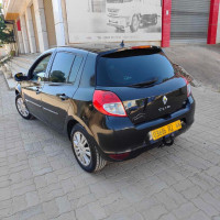 voitures-renault-clio-3-2012-ain-defla-algerie