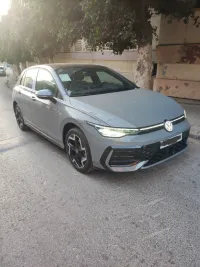 Volkswagen Golf 8 2025 R-Line