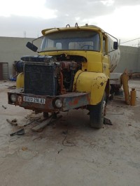 camion-renault-1976-laghouat-algerie