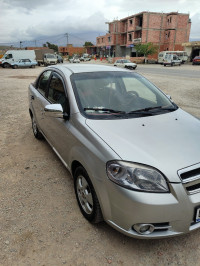 voitures-chevrolet-aveo-4-portes-2015-mansoura-bordj-bou-arreridj-algerie