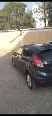 voitures-ford-fiesta-2014-city-oum-el-bouaghi-algerie