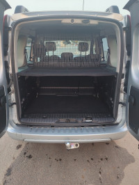 voitures-renault-kangoo-2021-privilege-mostaganem-algerie