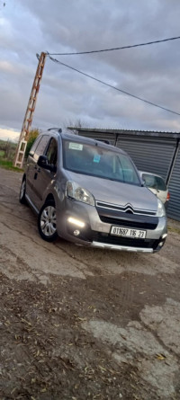 voitures-citroen-berlingo-2016-ain-berda-annaba-algerie